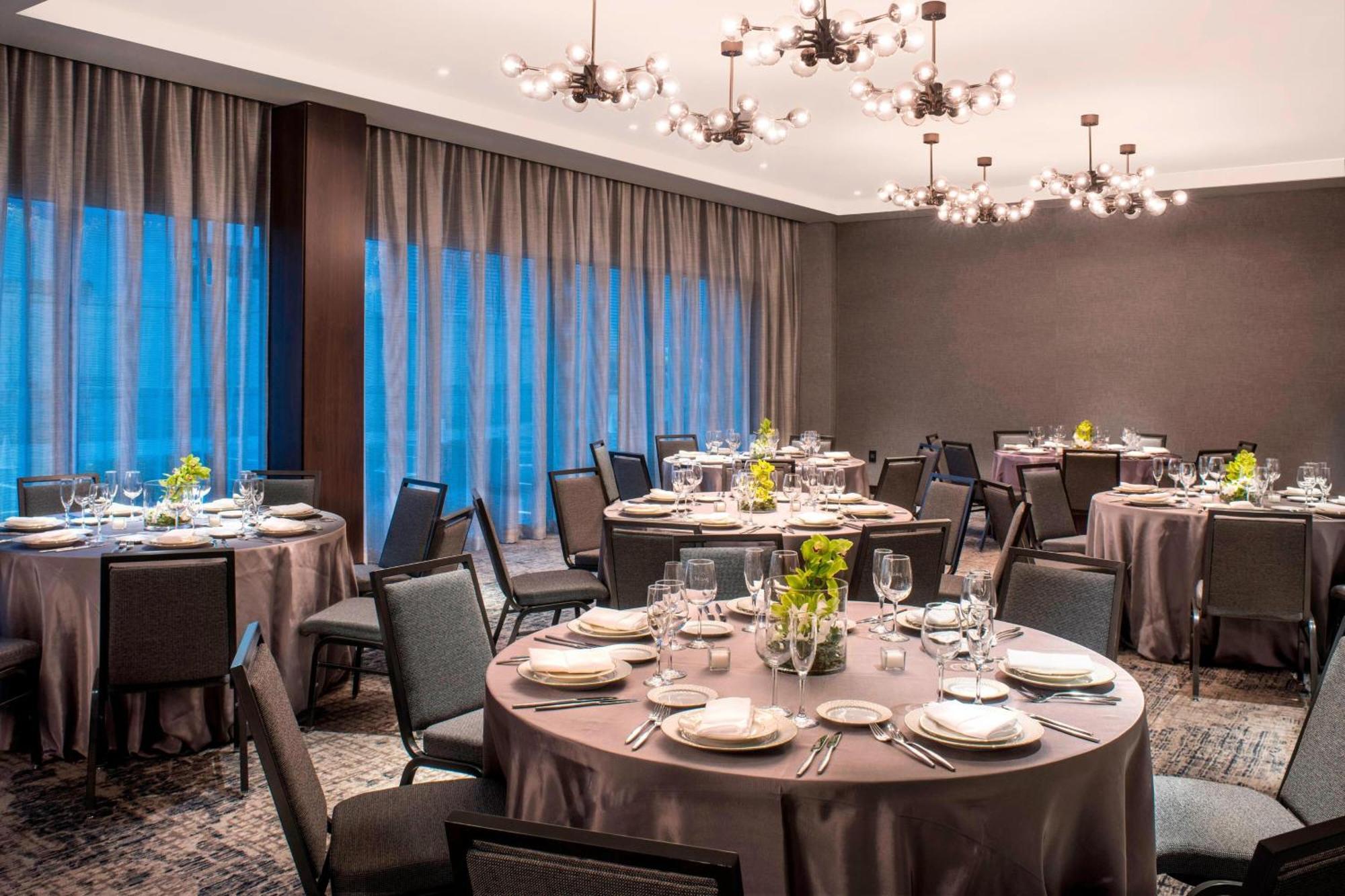 Ac Hotel By Marriott Boston Downtown Экстерьер фото
